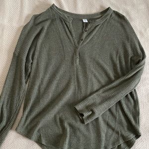 Old Navy Long sleeve comfy shirt size Medium